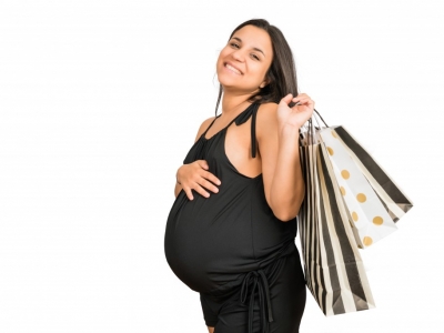 Choisir les vêtements de maternité : confort et style
